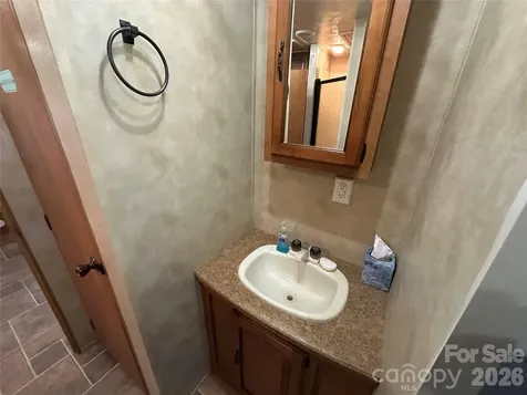 121 Sparrow Lane New London NC 28127