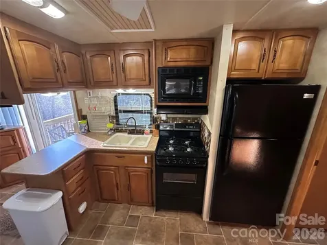 121 Sparrow Lane New London NC 28127