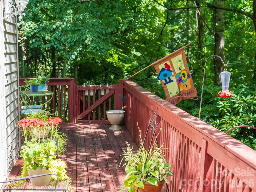 650 Creekside Drive Maggie Valley NC 28751