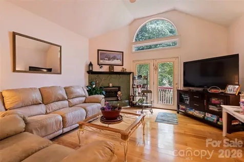 650 Creekside Drive Maggie Valley NC 28751