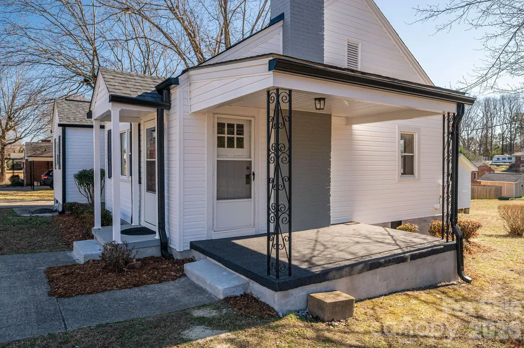 1203 W Gold Street Extension Kings Mountain NC 28086