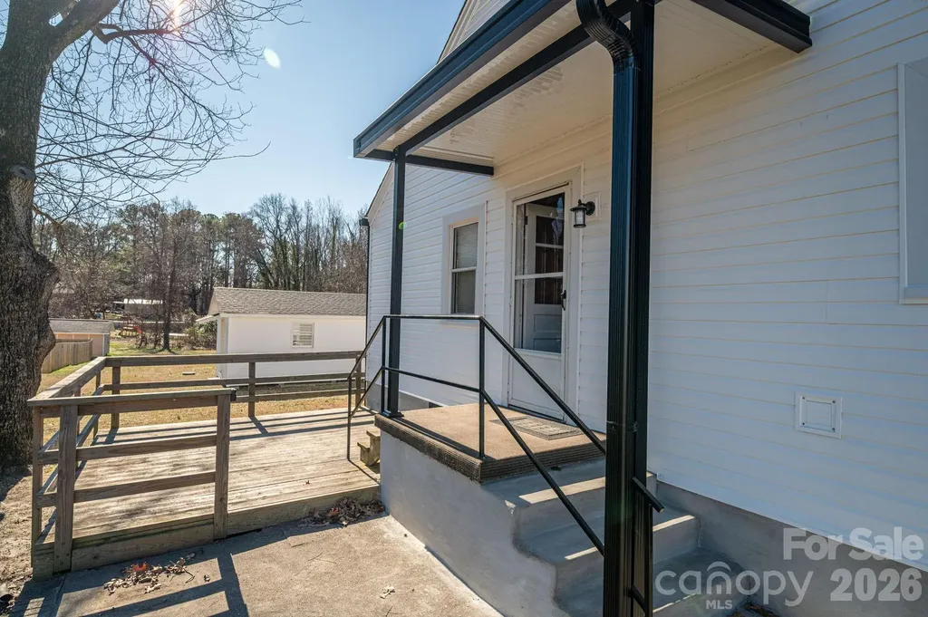 1203 W Gold Street Extension Kings Mountain NC 28086