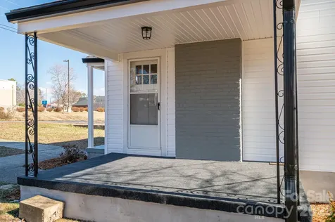 1203 W Gold Street Extension Kings Mountain NC 28086