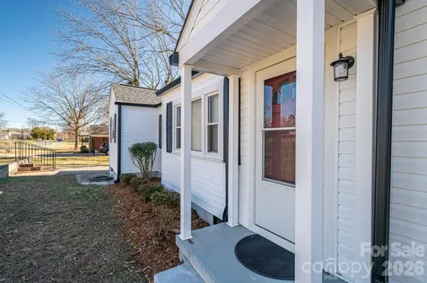 1203 W Gold Street Extension Kings Mountain NC 28086