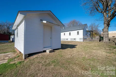 1203 W Gold Street Extension Kings Mountain NC 28086
