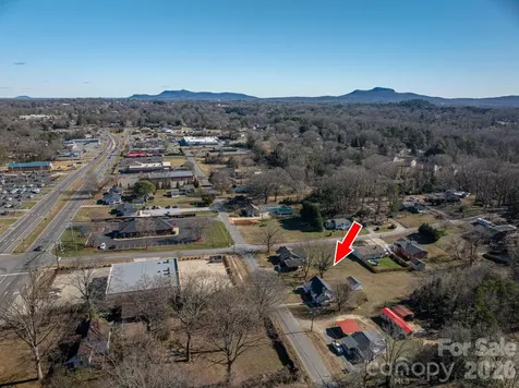 1203 W Gold Street Extension Kings Mountain NC 28086
