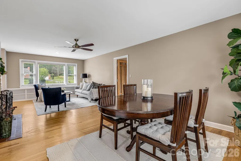 3226 Charlyne Drive Hendersonville NC 28792