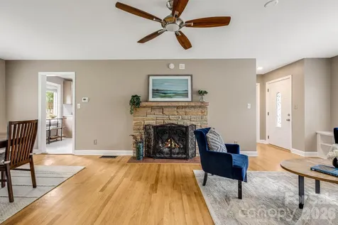 3226 Charlyne Drive Hendersonville NC 28792