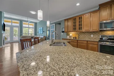 1184 Mckee Farm Lane Belmont NC 28012