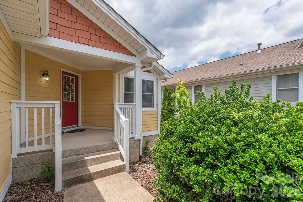 41 Little Fox Lane Fletcher NC 28732