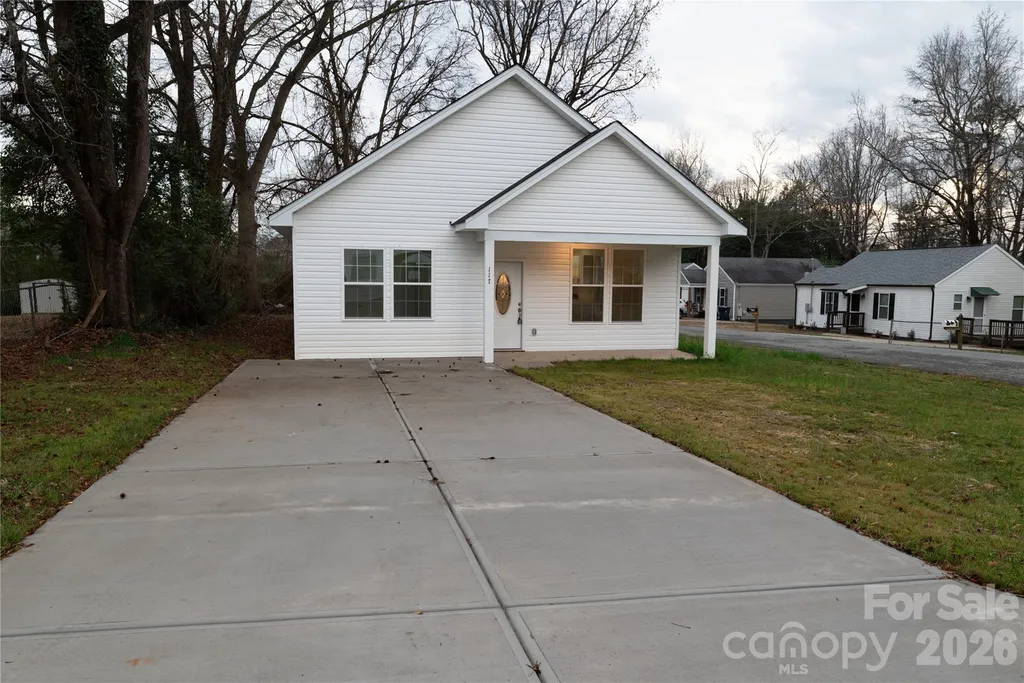 117 Rollins Street Stanley NC 28164