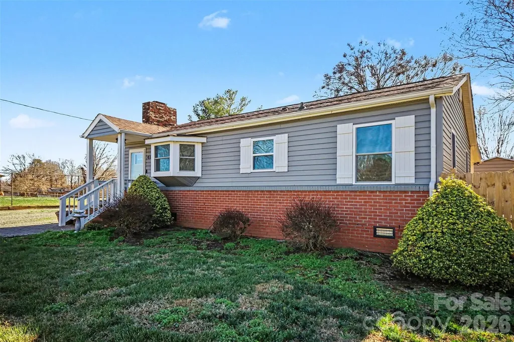 410 E Indiana Avenue Bessemer City NC 28016