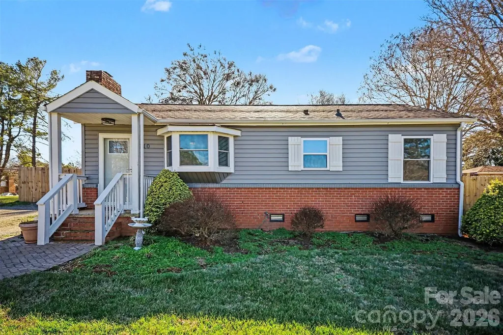410 E Indiana Avenue Bessemer City NC 28016