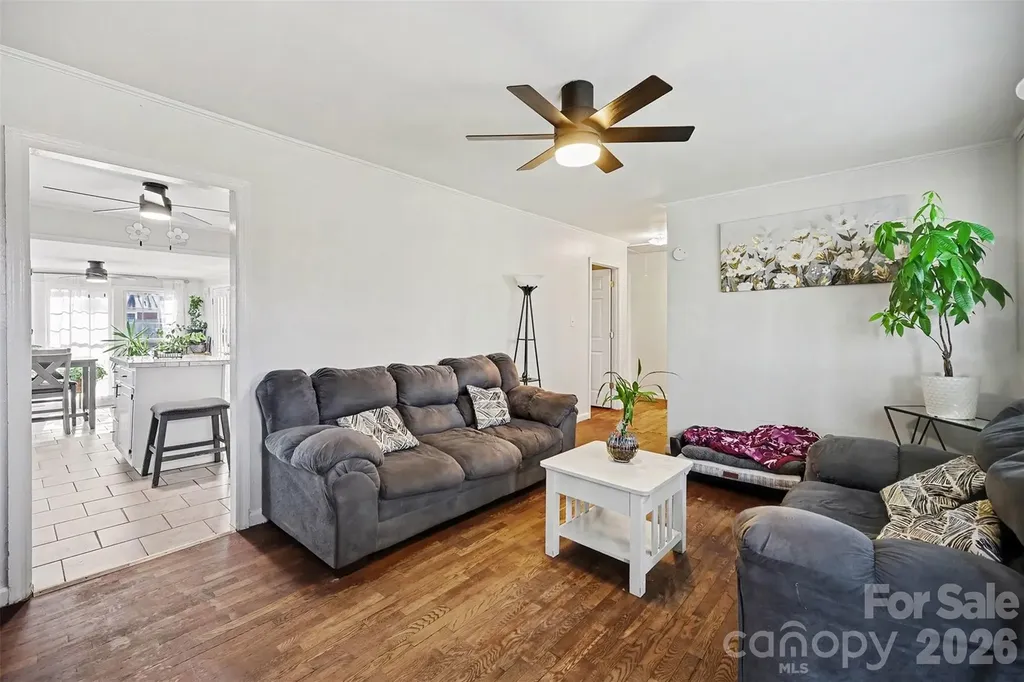 410 E Indiana Avenue Bessemer City NC 28016