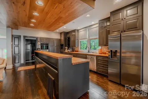 42 Wild Magnolia Way Zirconia NC 28790