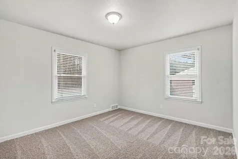 3431 Shamrock Drive Charlotte NC 28215
