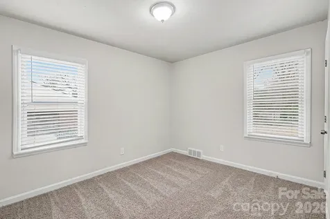 3431 Shamrock Drive Charlotte NC 28215