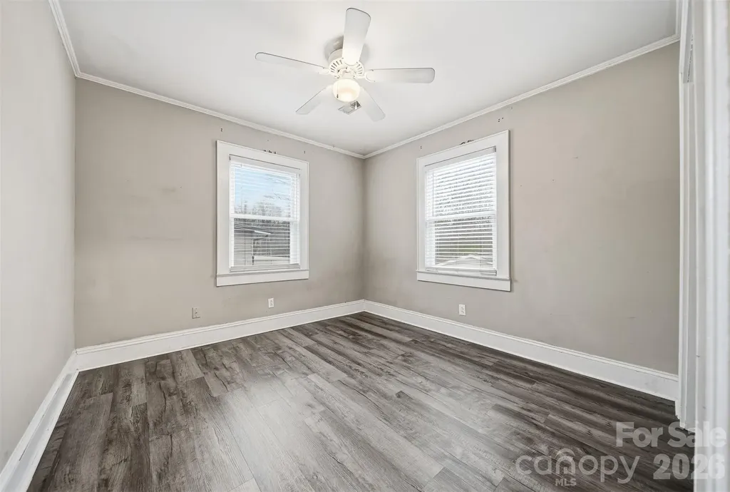 2036 4th Street NE Hickory NC 28601