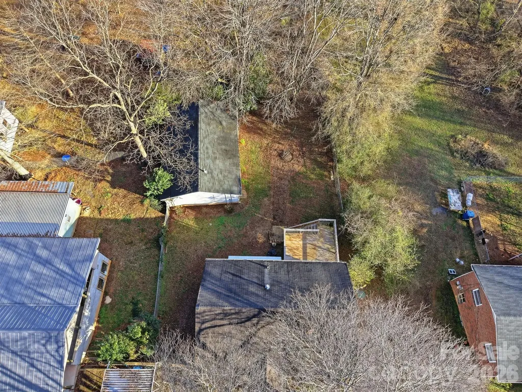 2036 4th Street NE Hickory NC 28601