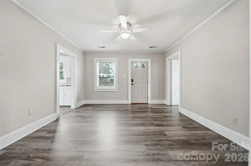 2036 4th Street NE Hickory NC 28601