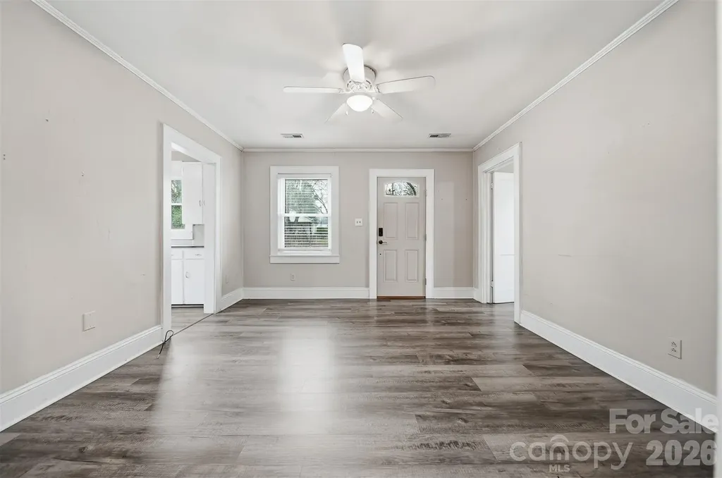 2036 4th Street NE Hickory NC 28601
