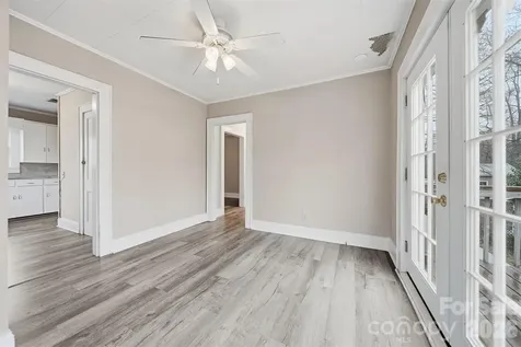 2036 4th Street NE Hickory NC 28601