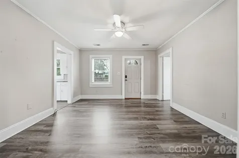 2036 4th Street NE Hickory NC 28601