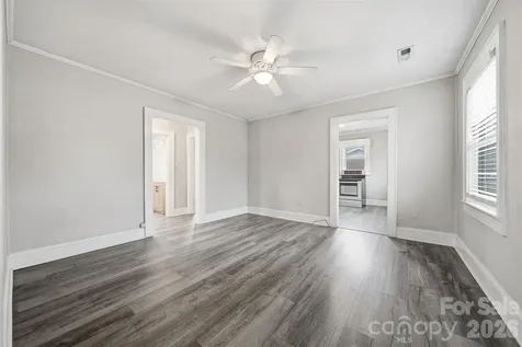 2036 4th Street NE Hickory NC 28601