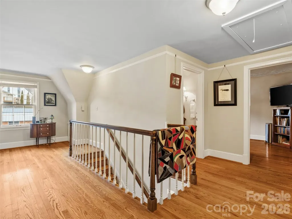 506 W Main Street Burnsville NC 28714