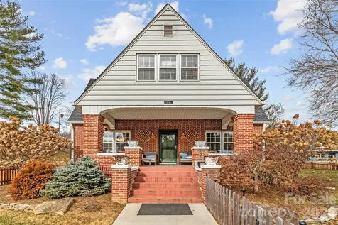 506 W Main Street Burnsville NC 28714
