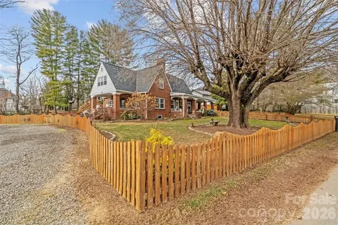 506 W Main Street Burnsville NC 28714