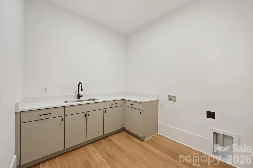 1511 Waverly Avenue Charlotte NC 28203
