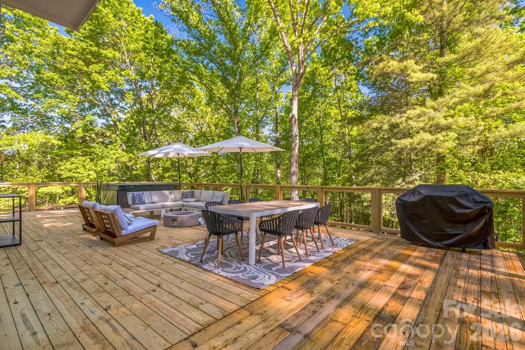 52 Reynolda Drive Asheville NC 28803