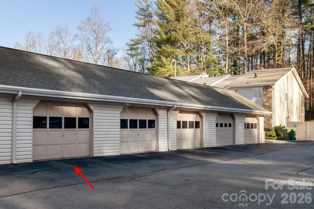 321 Britton Creek Drive Hendersonville NC 28791