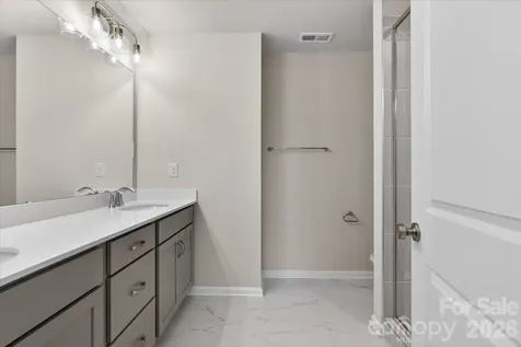 228 Ferebee Place Charlotte NC 28213