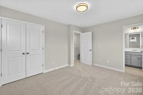228 Ferebee Place Charlotte NC 28213