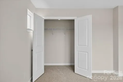 228 Ferebee Place Charlotte NC 28213