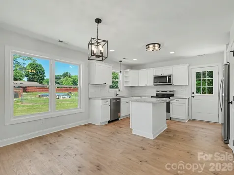 139 Donna Lane Statesville NC 28625