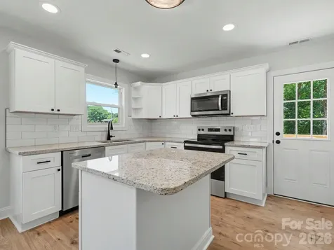 139 Donna Lane Statesville NC 28625