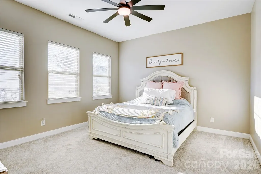 3246 Kelsey Plaza Kannapolis NC 28081