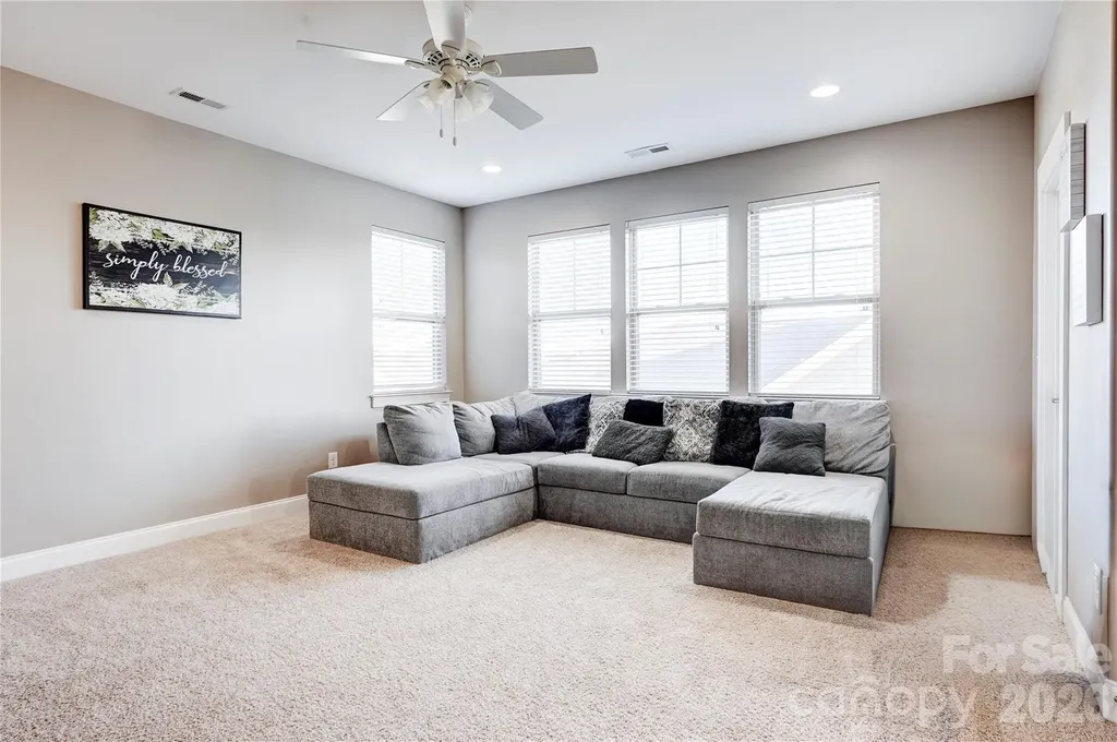 3246 Kelsey Plaza Kannapolis NC 28081