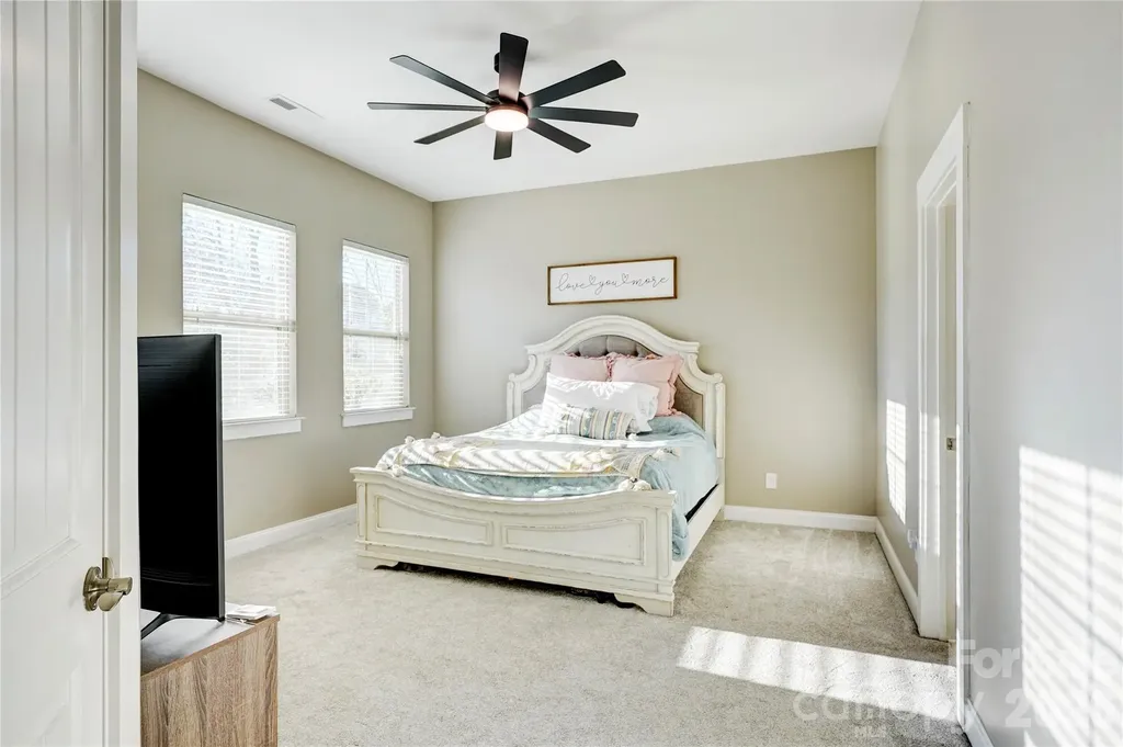 3246 Kelsey Plaza Kannapolis NC 28081