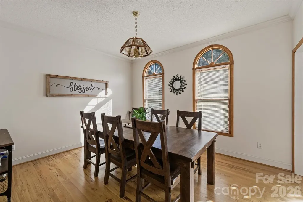 46 Mariners Point Lane Hickory NC 28601