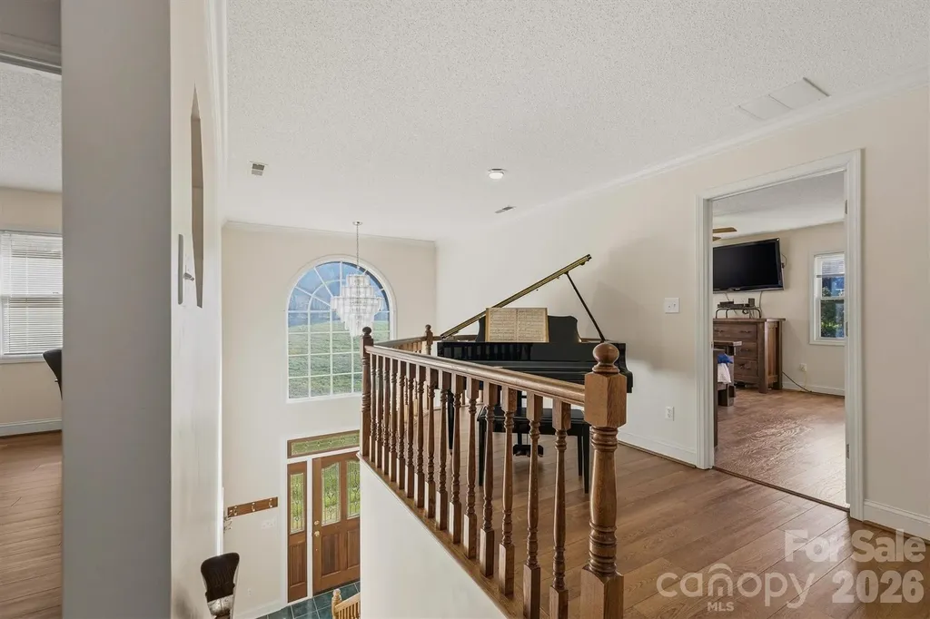 46 Mariners Point Lane Hickory NC 28601