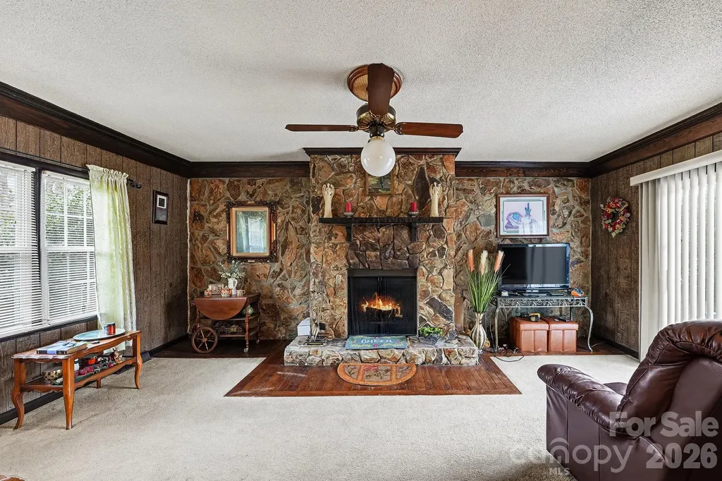 4206 Tipperary Place Charlotte NC 28215