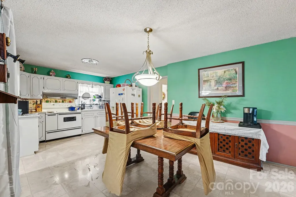 4206 Tipperary Place Charlotte NC 28215