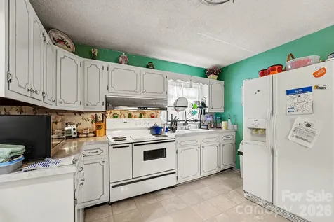 4206 Tipperary Place Charlotte NC 28215