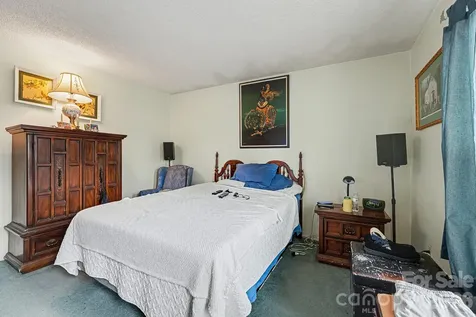 4206 Tipperary Place Charlotte NC 28215