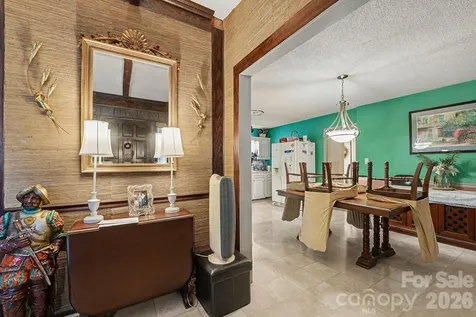 4206 Tipperary Place Charlotte NC 28215