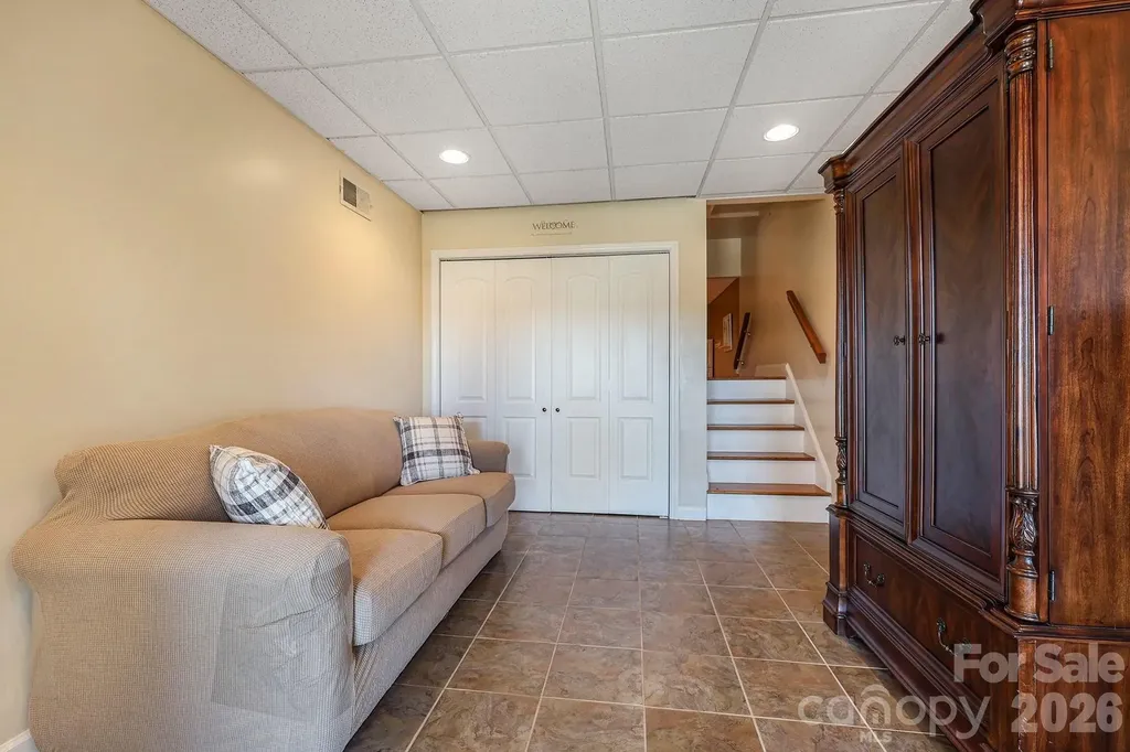 103 Oriole Road New London NC 28127